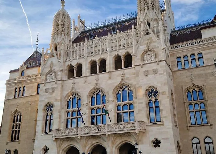 S11 - Stylish Prime,location, By Bqa