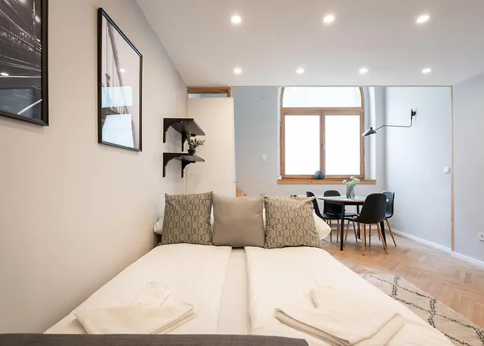 S11 - Stylish Prime,location, By Bqa *