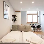 S11 - Stylish Prime,location, By Bqa *
