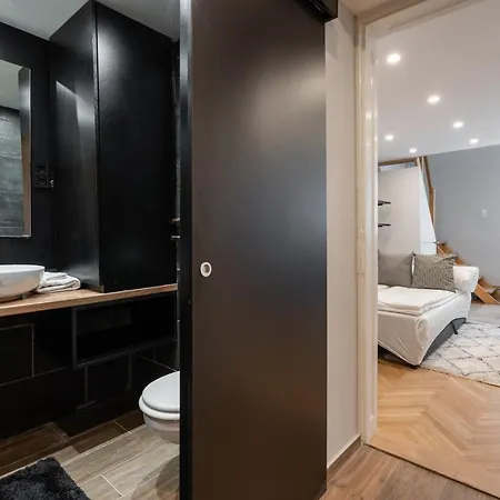 S11 - Stylish Prime,location, By Bqa 아파트